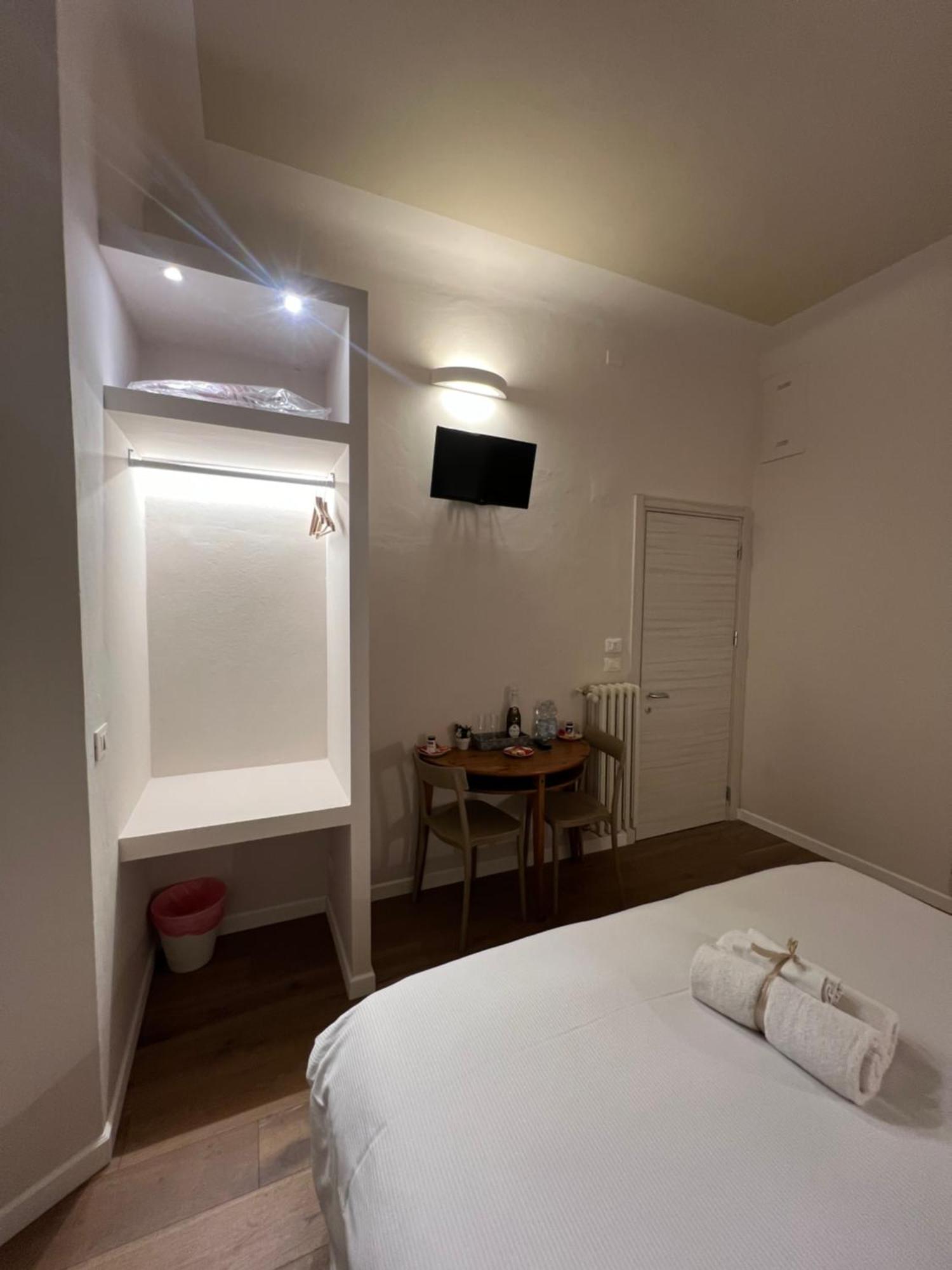 Bed&Bed Cassia Bed & Breakfast Florence Exterior photo